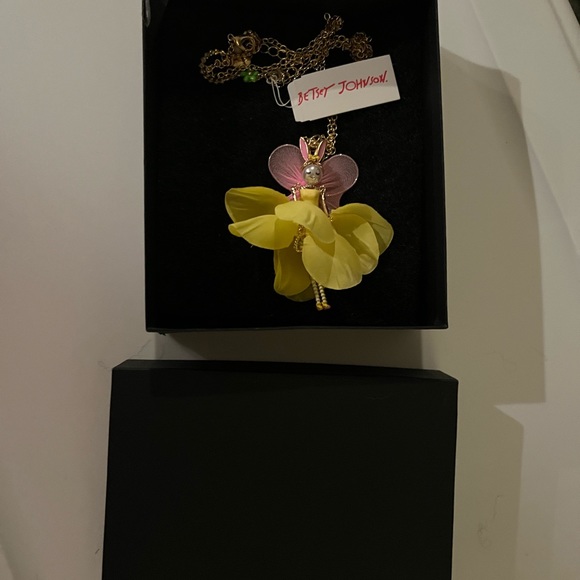 NWT Betsey Johnson, bunny angel necklace - Picture 5 of 6